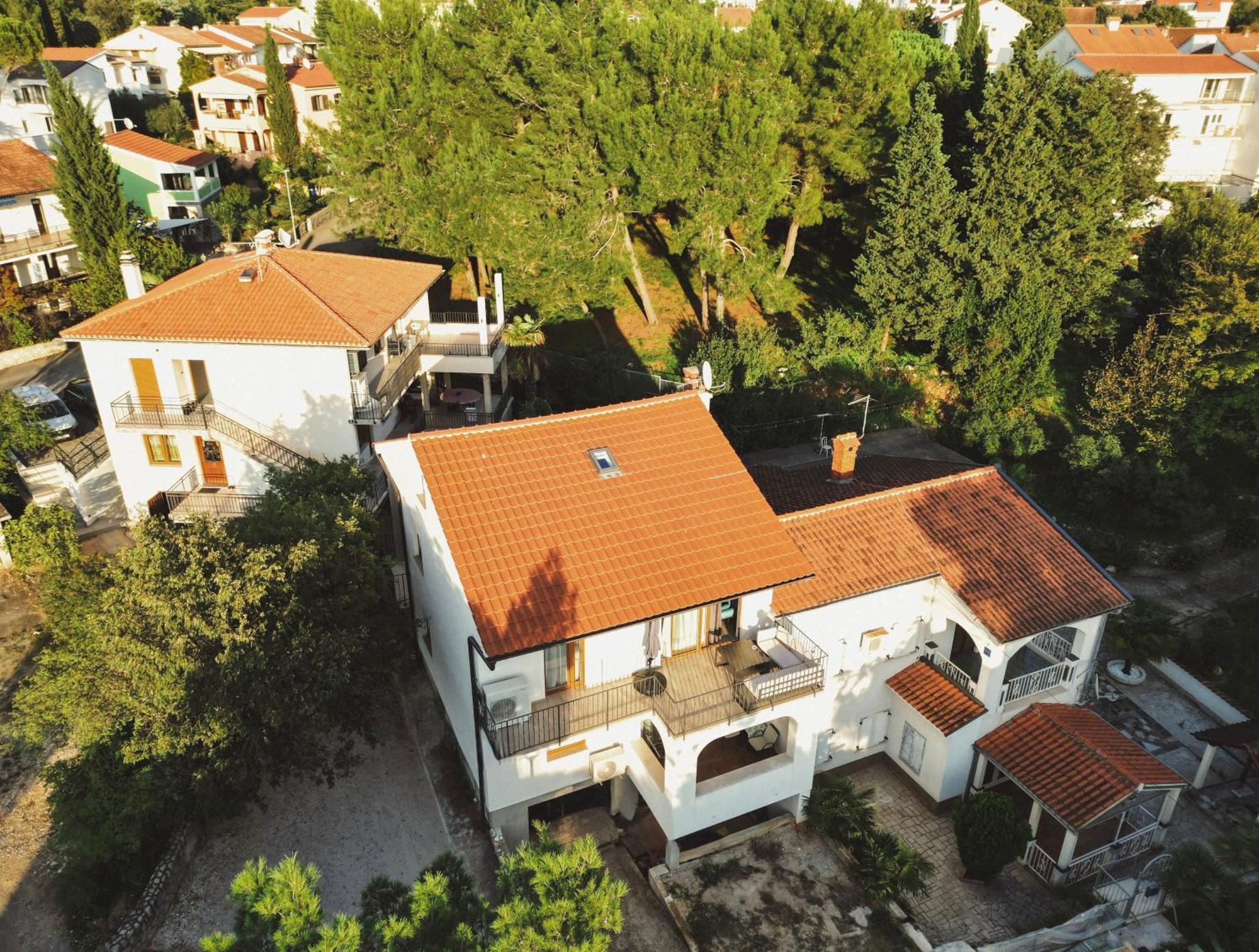 Adorable Holiday Apartment Malinska Exteriér fotografie
